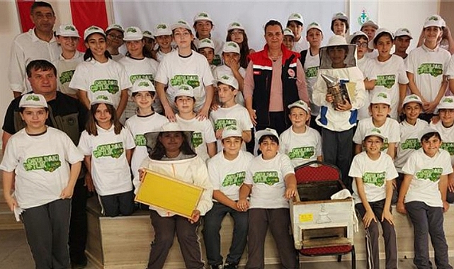 &#039;Arılarla Geleceğe Uçalım, Balın Tadını Çıkaralım&#039;