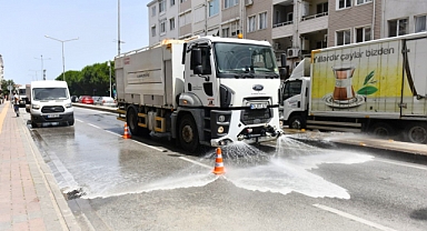 Kentte bayram temizliği yapılıyor