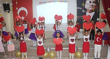 Miniklerden unutulmaz gösteri