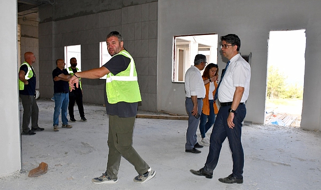 Rektör Erenoğlu yurt inşaatını inceledi