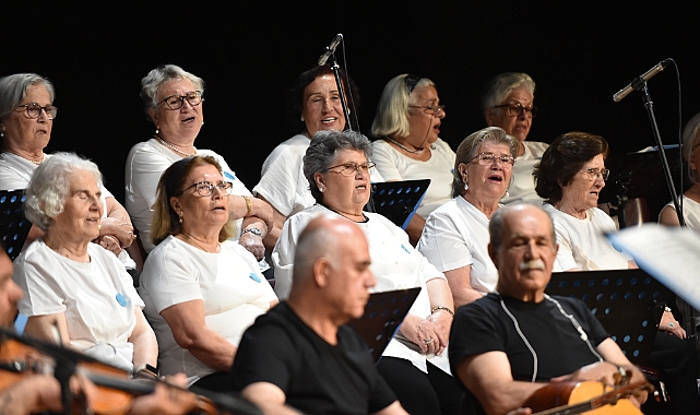 Unutulmaz eserleri seslendirdiler