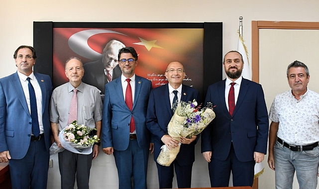 ÇOMÜ Sağlık Bilimleri Fakültesi&#039;nde devir teslim töreni