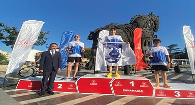 Dereceye girenlere ödülleri verildi