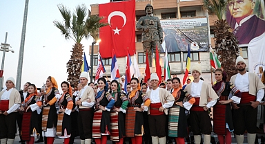 Eceabat'ta festival coşkusu