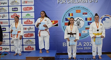 Ecem Özden'den bronz madalya