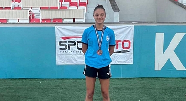 Şimal Alkan'dan Türkiye üçüncülüğü