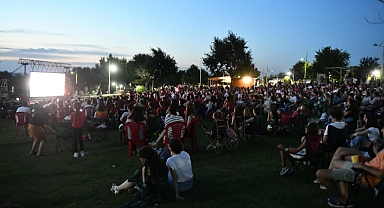 Sinema Geceleri etkinliği sürüyor