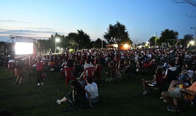 Sinema Geceleri etkinliği sürüyor