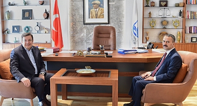 Vali Aktaş'tan Başkan Erkek'e veda ziyareti