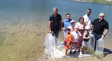 Balıklandırma projesi ile su altı zenginleşiyor