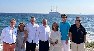 "Club Med 2" Bozcaada'ya uğradı