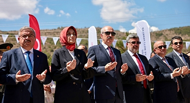 Gider; "Biz, zaferin ruhunu Çanakkale'den biliriz"