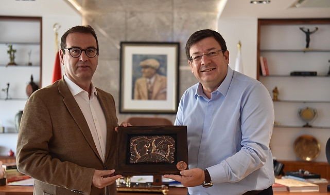 İYİ Parti&#039;den Başkan Erkek&#039;e ziyaret