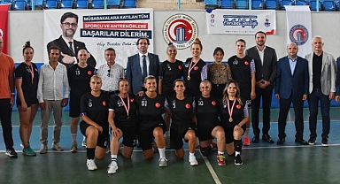 Kadın Veteran Hentbol Turnuvası sona erdi