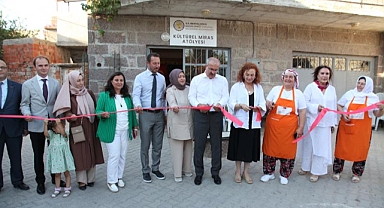 Kültürel mirası yaşatan kadınlar, köy ekonomisine katkı sağlıyor