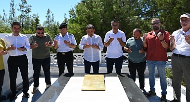 Yarbay Hüseyin Avni Bey mezarı başında anıldı