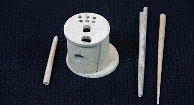 Assos Antik Kenti'nde 1500 yıllık iğnelik bulundu