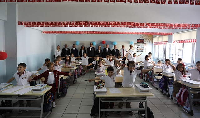 Çanakkale&#039;de öğrenciler ders başı yaptı