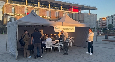 Çanakkale Kent Konseyi binasına kilit vuruldu: Yeni Yönetim Kurulu Çadır Kurdu!