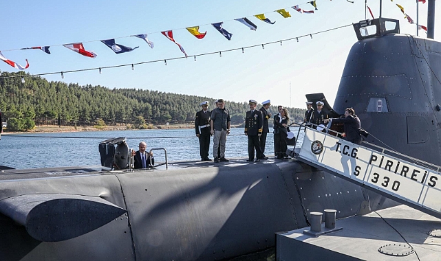 TCG Pirireis Denizaltısı ziyarete açıldı