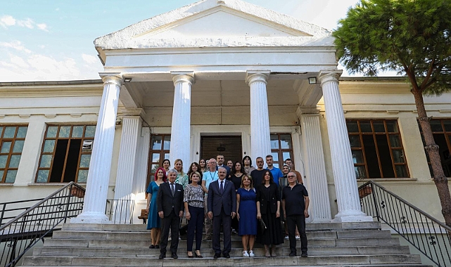 Vali Toraman&#039;dan okul ziyareti