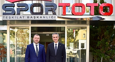 Ankara'da Ezine'nin spor yatırımları ele alındı