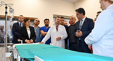 ÇOMÜ Üniversite Hastanesine bağışlarla alınan anjiyo cihazı hizmete sunuldu