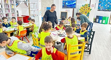 Kitapların büyülü dünyasında eğlendiler