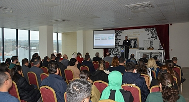 Lapseki'de afet semineri