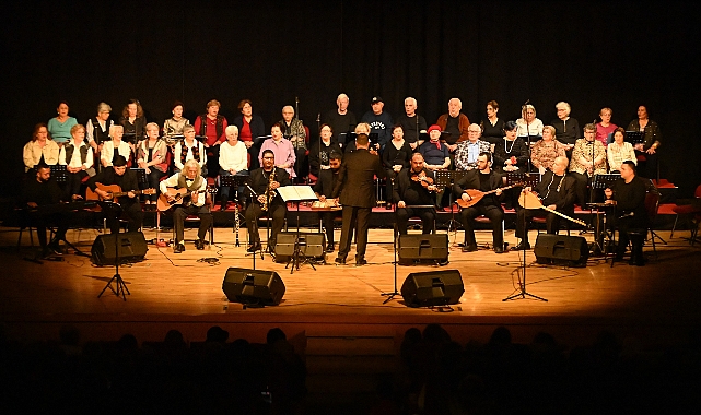 Altın Yıllar Yaşam Merkezi&#039;nden yılbaşı etkinliği