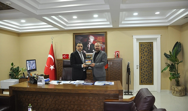 Altınok&#039;tan İl Özel İdare&#039;ye ziyaret