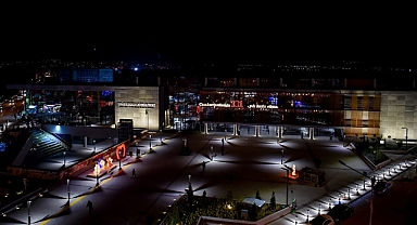 Çanakkale Belediyesi'nden yeni yıl süslemesi