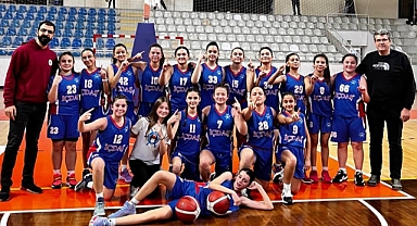 İÇDAŞ'ın basketbolcuları şampiyon oldu