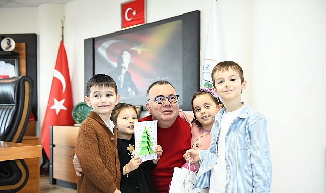 Miniklerden Başkan Arslan&#039;a yeni yıl sürprizi