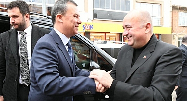 Şahin; "Çanakkale'ye şükran borcum var, hizmetkarınızım"