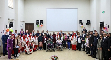 Sevgi varsa engel yok