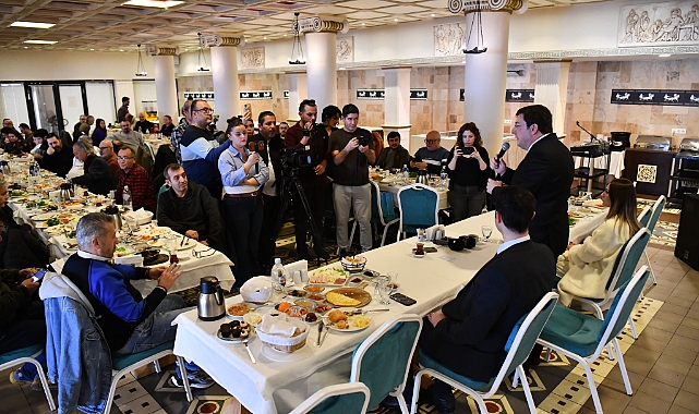 Başkan Erkek gazetecilerle buluştu