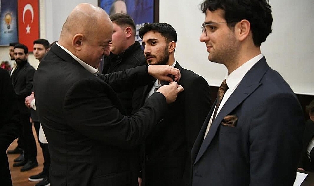 Gençlik ateşi AK Parti’yi sardı!