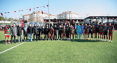 Kepez'de dostluk kazandı