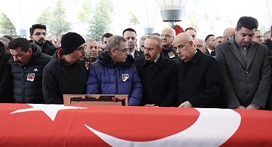 Turan, Kartalkaya yangınında hayatını kaybeden Çanakkaleli Saltık'ın cenazesine katıldı