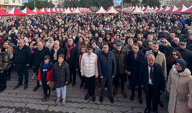 Çanakkale&#039;de İlk Kez Hamsi Festivali Düzenlendi: 3 Ton Hamsi Dağıtıldı