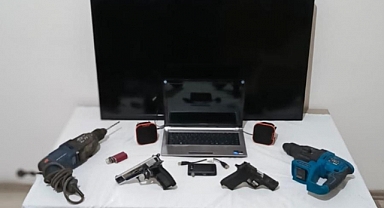 Evden hırsızlık şüphelisi 2 kişi yakalandı