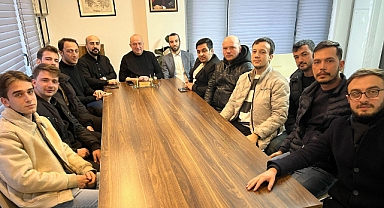 Gençler Ayhan Gider ile buluştu