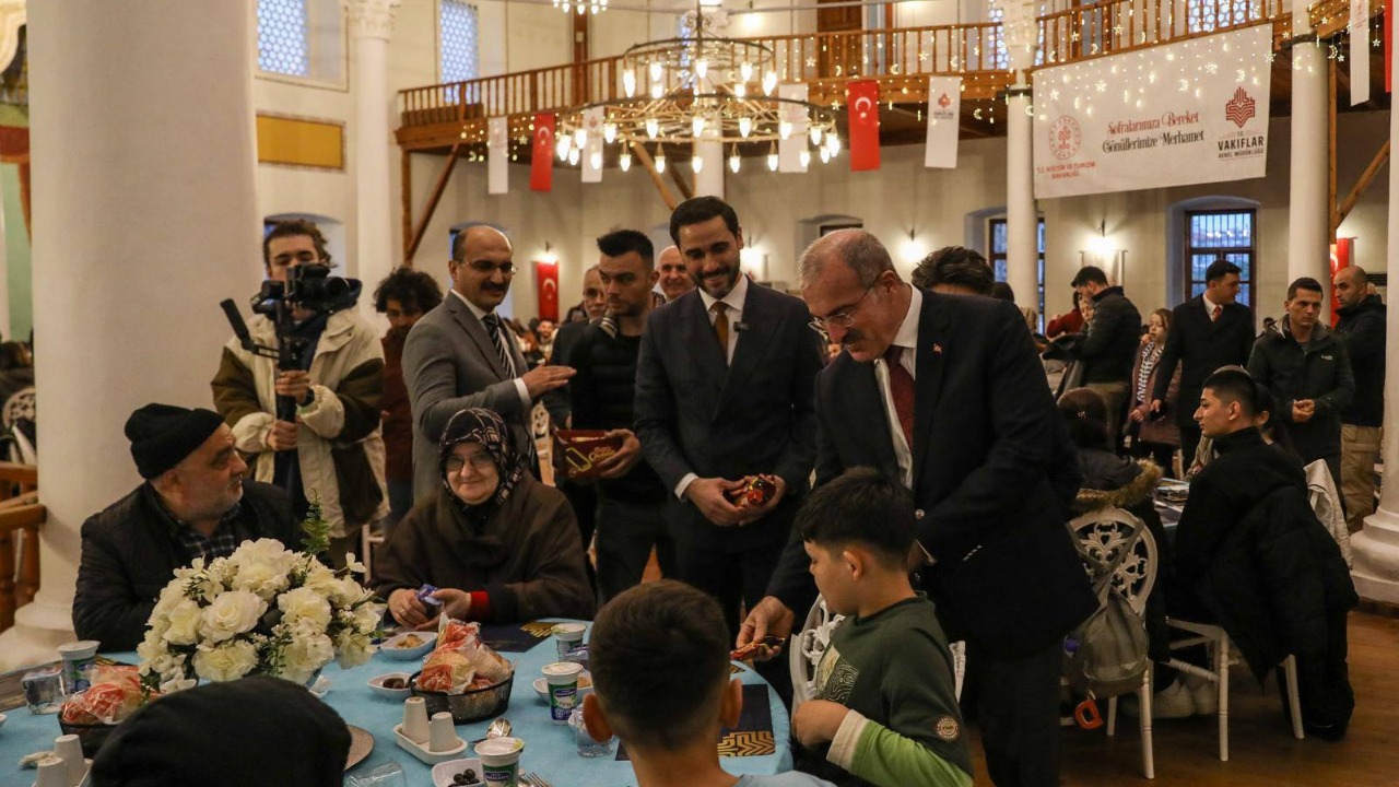 Gelibolu Mevlevihanesi’nde iftar