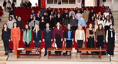 Çanakkale'de Flört Şiddetini Sonlandıralım paneli gerçekleştirildi