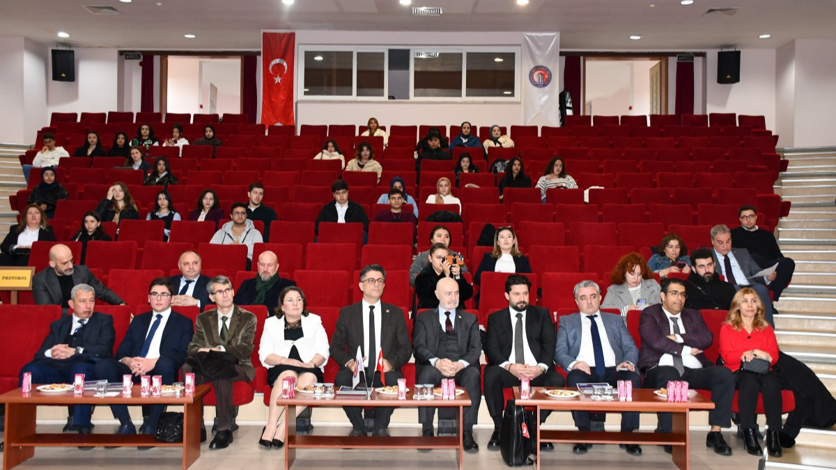 LOJİDER ÇOMÜ Lojistik Zirvesi gerçekleşti