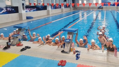 Yüzücüler Gelişim Kampı’nda