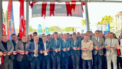 Ezine’de festival ziyaretçilere kapılarını açtı