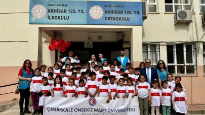 ÇOMÜ ekibi Hatay’da öğrencilerle buluşmaya devam ediyor