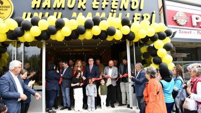 Kepez’de Hamur Efendi Unlu Mamülleri açıldı